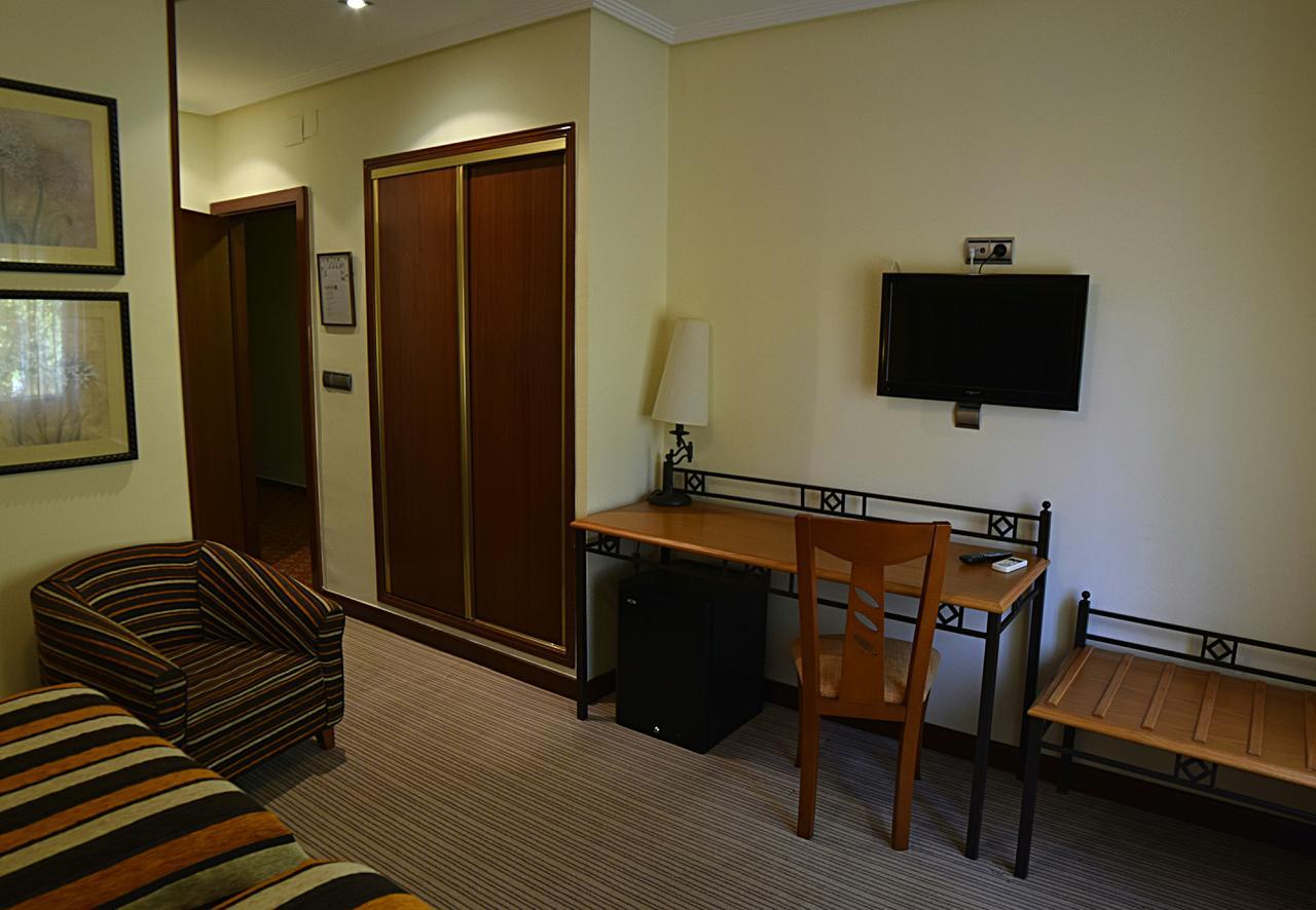 Hotel Mercedes Aranjuez Kültér fotó
