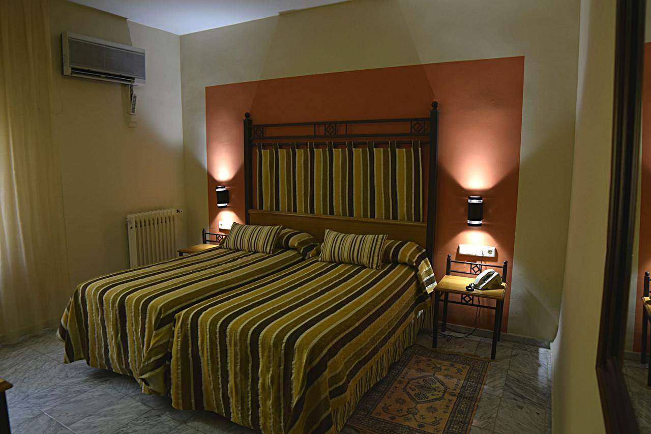 Hotel Mercedes Aranjuez Kültér fotó